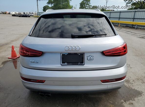 WA1BCCFSXJR008026 2018 AUDI Q3 Silver 