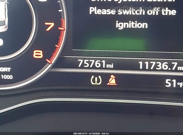 WA1BNAFY4J2105735 2018 AUDI Q5 Blue 