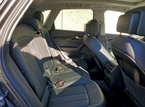 WA1BNAFY5L2018221 2020 AUDI Q5 Black Widok wnętrza z tyłu