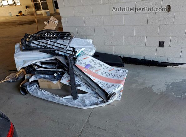 WA1BNAFY5L2018221 2020 AUDI Q5 Black Widok naklejki z numerem VIN