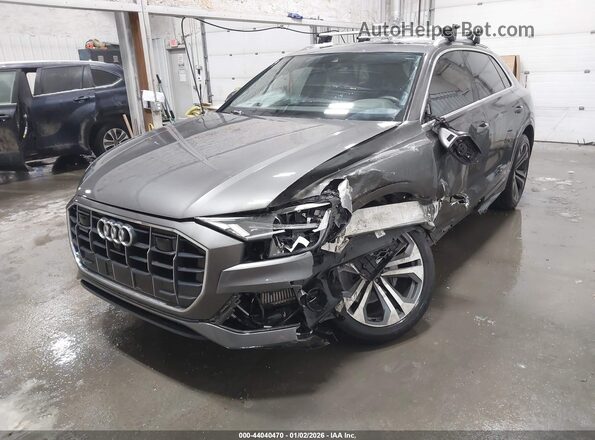 WA1BVAF17LD001184 2020 AUDI Q8 Gray Vista tres cuartos delantera izquierda
