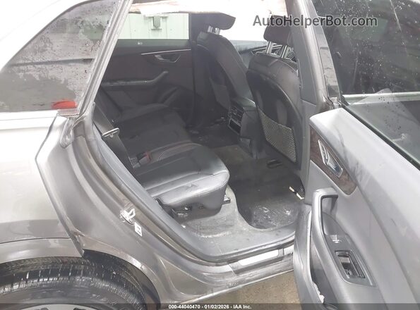 WA1BVAF17LD001184 2020 AUDI Q8 Gray Vista de la etiqueta del VIN