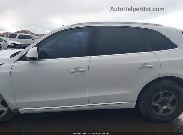 WA1C2AFP7HA063422 2017 AUDI Q5 Белый Вид задней части салона