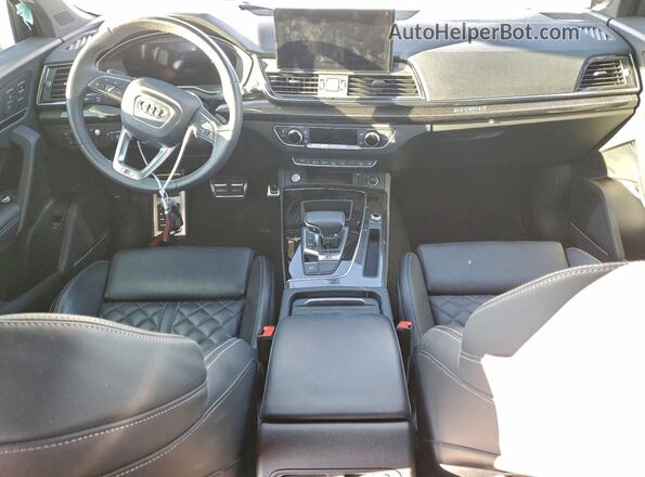 WA1C4AFY0M2017650 2021 AUDI SQ5 White Dashboard view