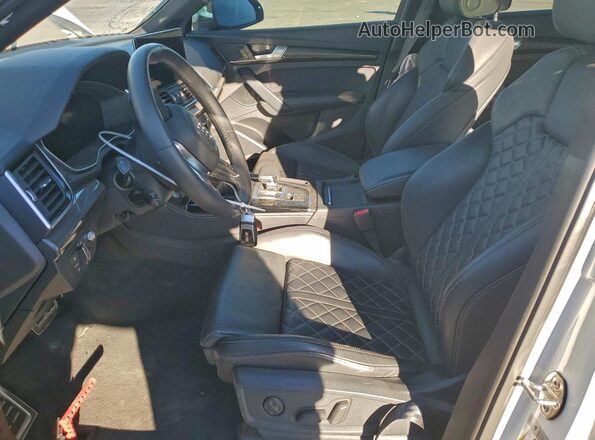 WA1C4AFY0M2017650 2021 AUDI SQ5 White Front interior view