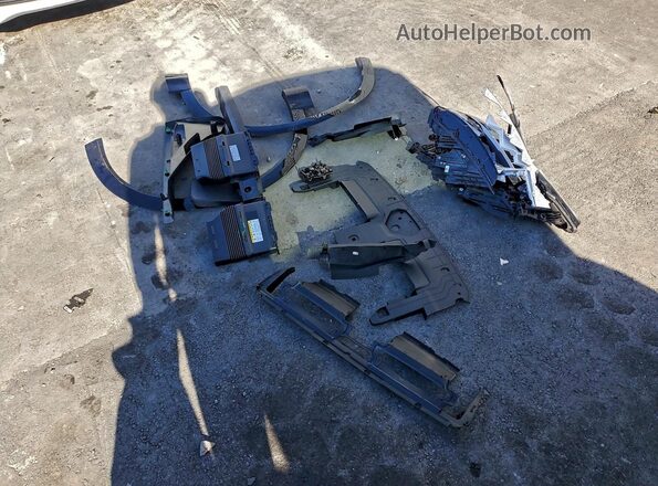 WA1CWBF19SD038002 2025 AUDI SQ8 Black VIN კოდის სტიკერის ხედი