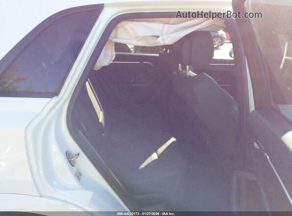 WA1DECF33M1082113 2021 AUDI Q3 White VIN კოდის სტიკერის ხედი