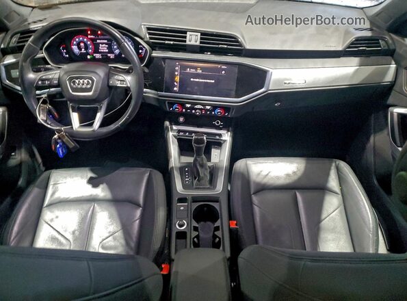 WA1DECF35K1082031 2019 AUDI Q3 Черный Вид панели приборов