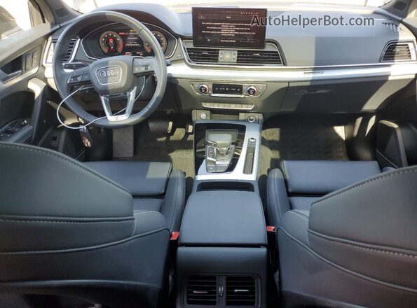 WA1EAAFY2R2035804 2024 AUDI Q5 Black Вид панелі приладів