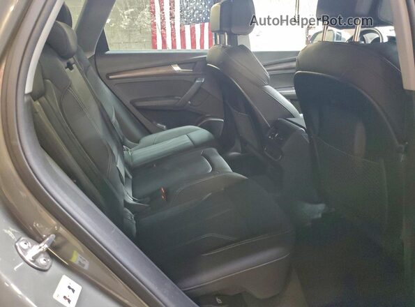 WA1EAAFY4R2030510 2024 AUDI Q5 Gray Widok wnętrza z tyłu