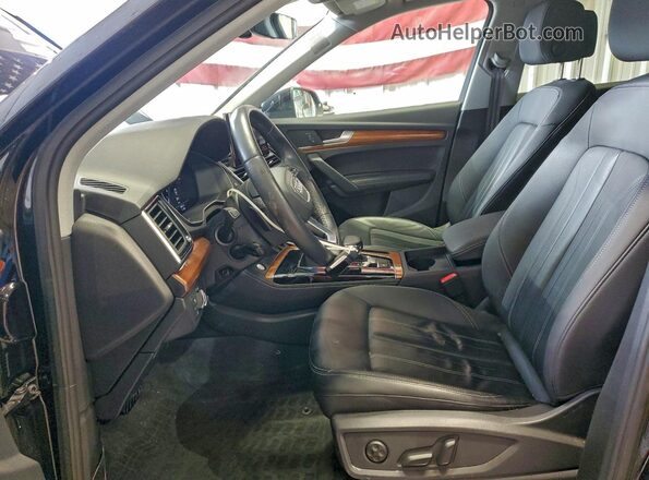WA1EAAFY7P2042597 2023 AUDI Q5 Черный Вид салона спереди