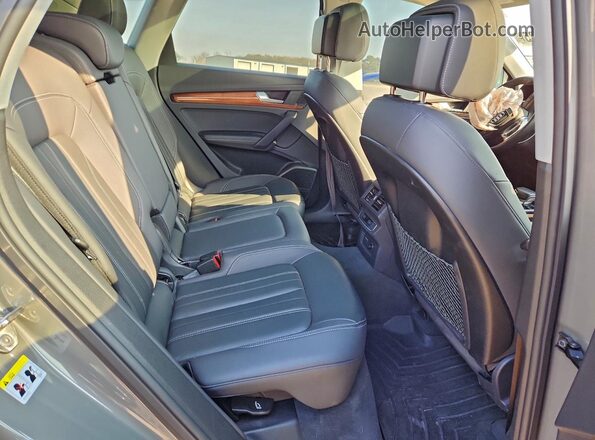 WA1EAAFY7P2057018 2023 AUDI Q5 Gray Вид задніх сидінь