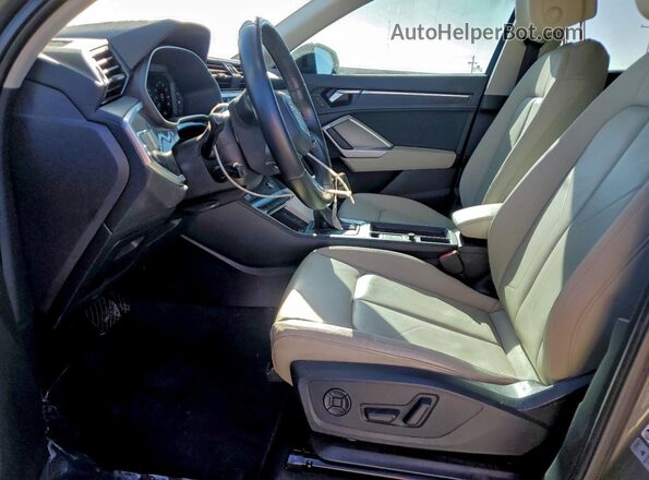 WA1EECF31K1084931 2019 AUDI Q3 Gray 