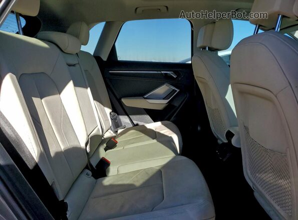WA1EECF31K1084931 2019 AUDI Q3 Gray 
