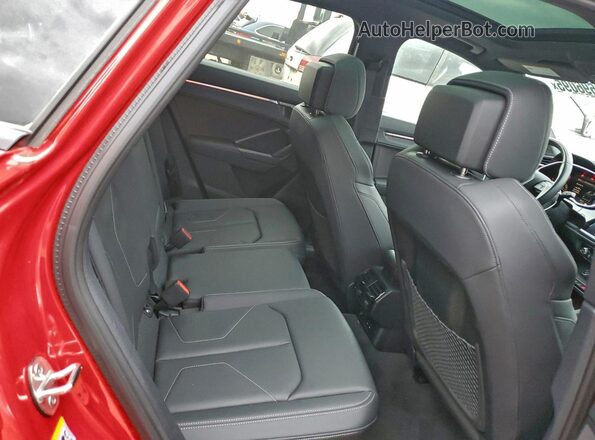 WA1EECF31R1024268 2024 AUDI Q3 Red 
