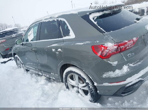 WA1EECF31R1174302 2024 AUDI Q3 Gray 360 interior view