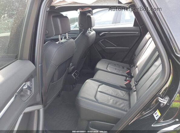 WA1EECF32N1054695 2022 AUDI Q3 Black Vista interior delantera