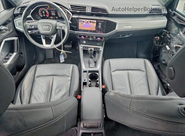 WA1EECF34K1082932 2019 AUDI Q3 Black Widok deski rozdzielczej