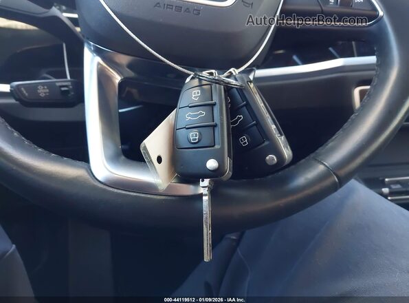 WA1EECF35N1130121 2022 AUDI Q3 White Dashboard view