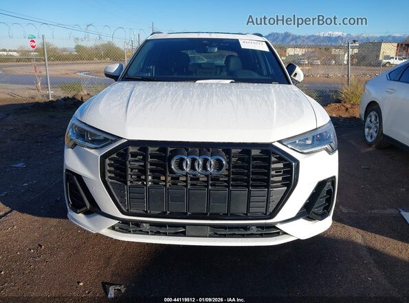 WA1EECF35N1130121 2022 AUDI Q3 White Instrument cluster view