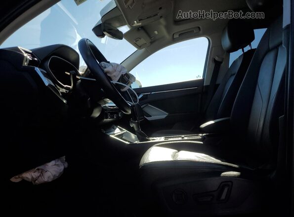 WA1EECF36K1068949 2019 AUDI Q3 Black Vista interior delantera