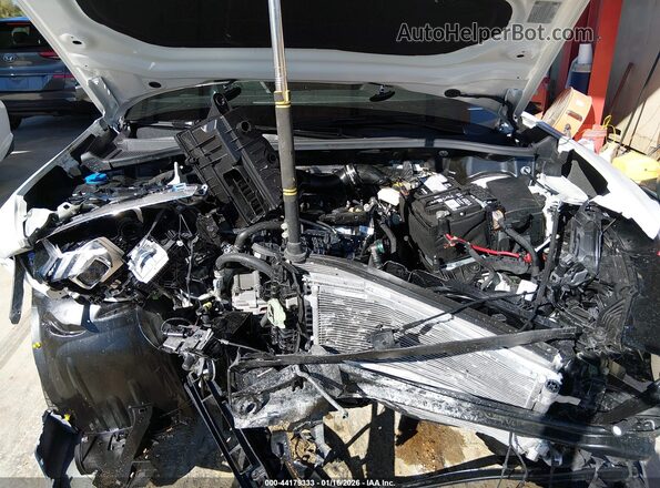 WA1EECF37S1108522 2025 AUDI Q3 White Rear view