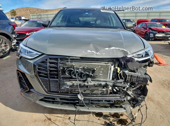 WA1EECF38P1042117 2023 AUDI Q3 Gray Widok z przodu