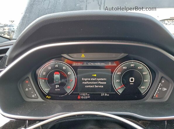 WA1EECF38R1168951 2024 AUDI Q3 Black Instrument cluster view