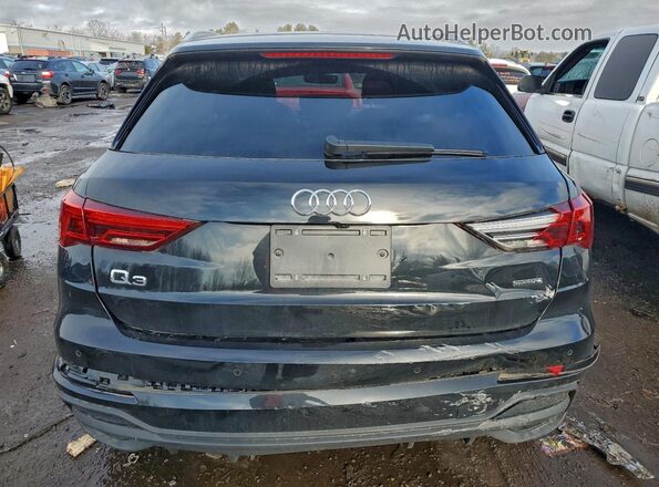 WA1EECF38R1168951 2024 AUDI Q3 Black Rear view