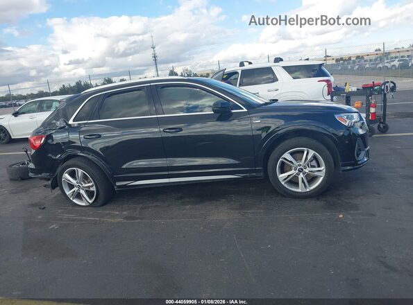 WA1EECF39N1051891 2022 AUDI Q3 Black Widok wnętrza 360 stopni
