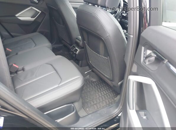 WA1EECF39N1121289 2022 AUDI Q3 Black VIN կոդի պիտակի տեսք
