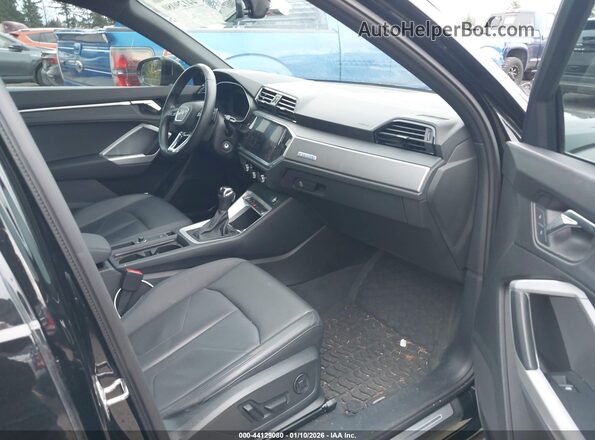 WA1EECF39N1121289 2022 AUDI Q3 Black Սալոնի դիմացի տեսք