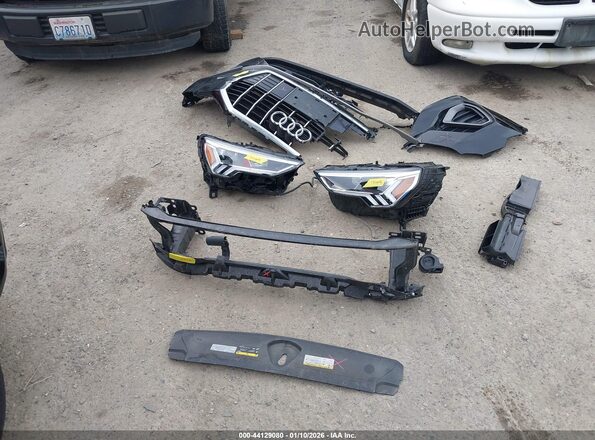 WA1EECF39N1121289 2022 AUDI Q3 Black Սարքավորումների վահանակի տեսք