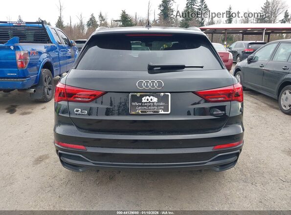 WA1EECF39N1121289 2022 AUDI Q3 Black 