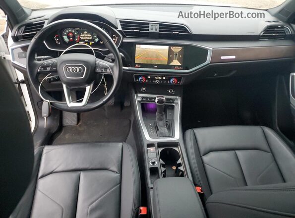 WA1EECF3XR1021563 2024 AUDI Q3 White Вид панелі приладів