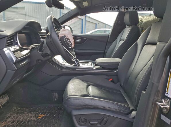 WA1EVAF12LD001669 2020 AUDI Q8 Gray Widok wnętrza z przodu
