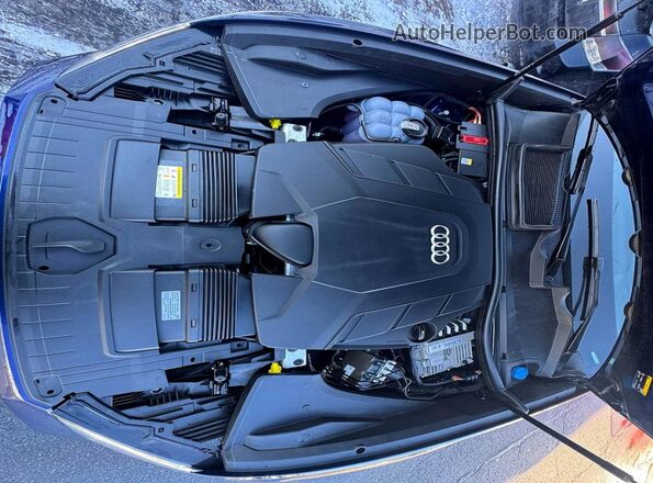 WA1EVAF12MD020630 2021 AUDI Q8 Blue Dashboard view