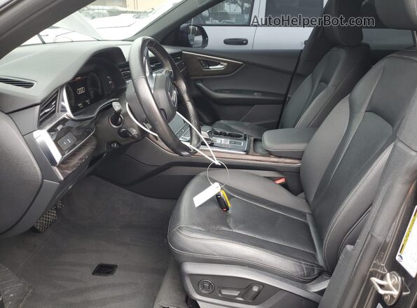 WA1EVAF19MD034637 2021 AUDI Q8 Charcoal წინა სალონის ხედი