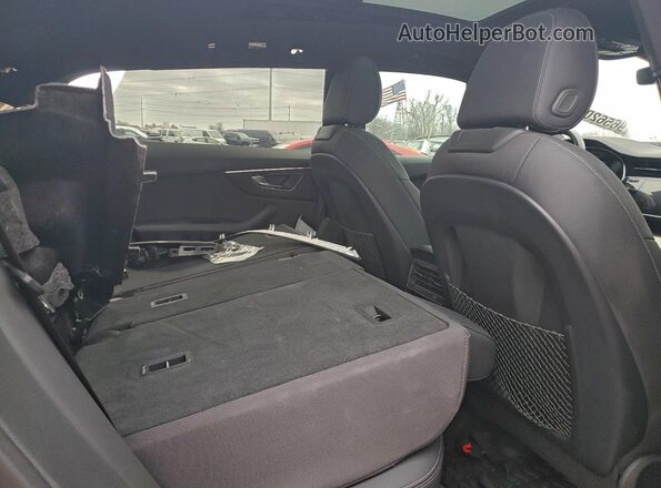 WA1EVAF1XMD005499 2021 AUDI Q8 Black უკანა სავარძლების ხედი