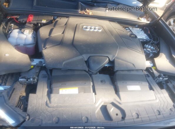 WA1EVBF12SD003216 2025 AUDI Q8 Gray Rear view