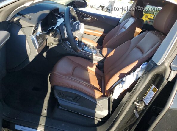 WA1EVBF16ND031864 2022 AUDI Q8 Black Widok wnętrza z przodu