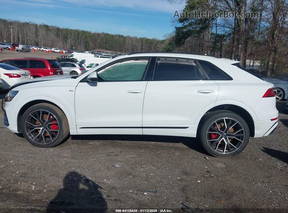 WA1FVAF14MD035442 2021 AUDI Q8 White უკანა სალონის ხედი
