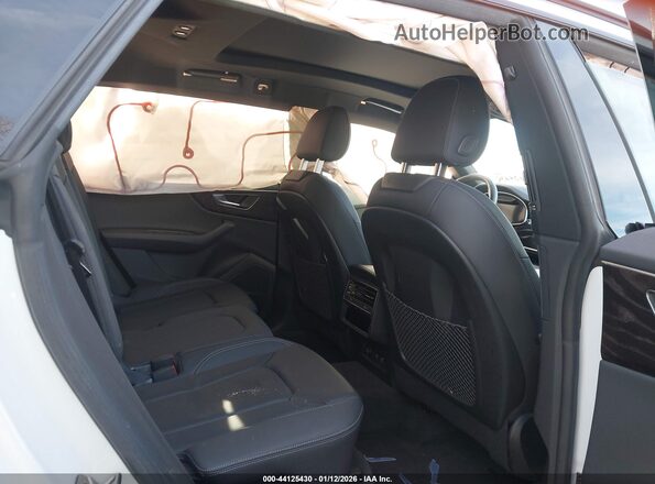 WA1FVAF14MD035442 2021 AUDI Q8 White VIN კოდის სტიკერის ხედი