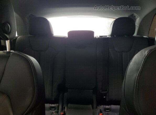 WA1G2AFY7R2087273 2024 AUDI Q5 Green Rear seats view