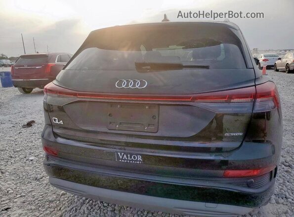 WA1G2BFZXNP033090 2022 AUDI Q4 Black უკანა ხედი