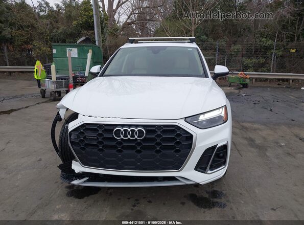 WA1GAAFY2P2097077 2023 AUDI Q5 White Սարքավորումների վահանակի տեսք