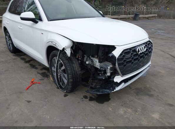 WA1GAAFY2P2097077 2023 AUDI Q5 White Դիմացի տեսք