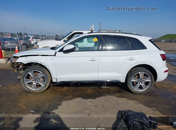 WA1GAAFY4S2057592 2025 AUDI Q5 White 360 interior view