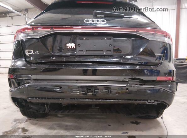 WA1H2BFZ1NP033824 2022 AUDI Q4 Черный Вид спереди