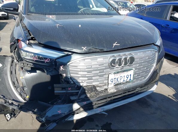 WA1H2BFZ9NP014423 2022 AUDI Q4 Black Widok wnętrza z tyłu